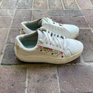 Women's Time Off Sneaker White Multicolor Size 6.5